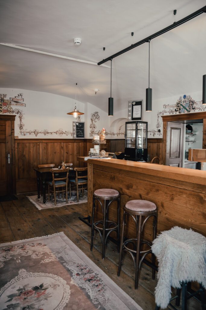 Kuchl und Kaffee - Barbereich